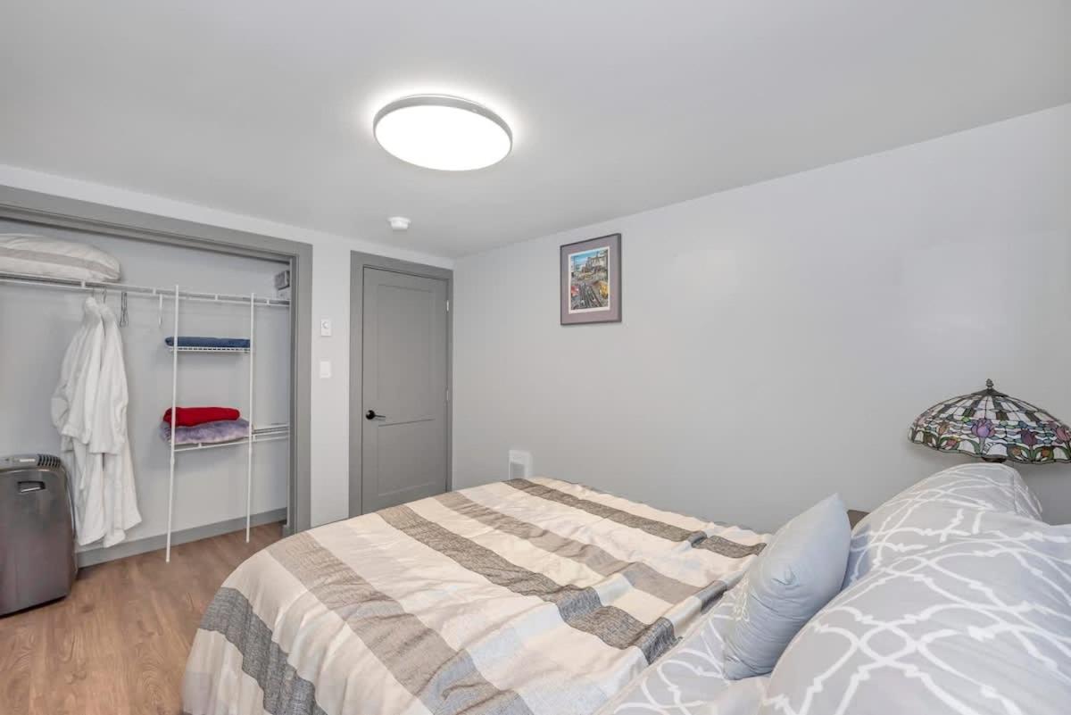 Tranquil Oasis 2 Bedroom Suite With Pool View Victoria Bagian luar foto